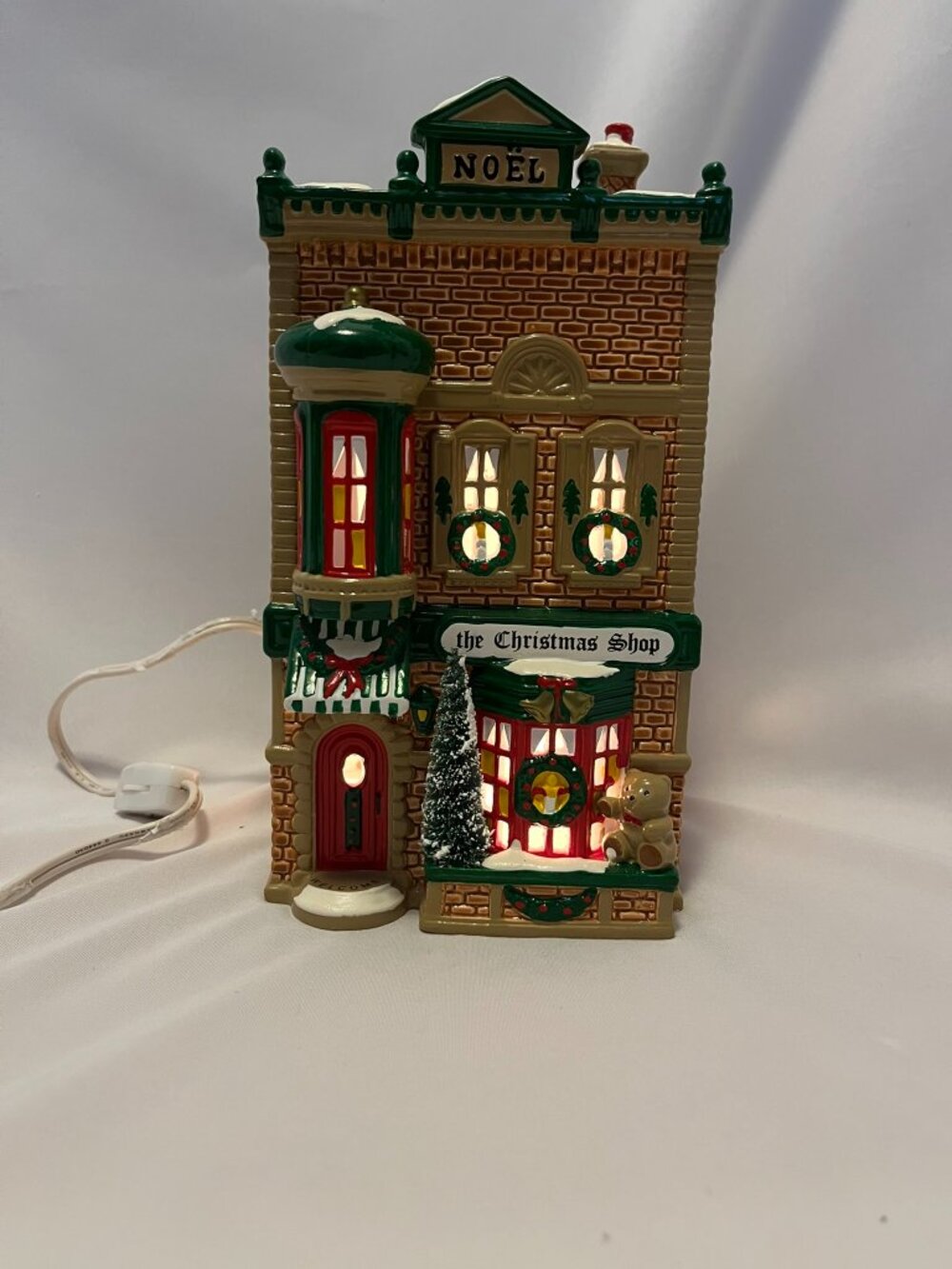 Department 56 Snow Village “The Christmas Shop” – Lighted Building